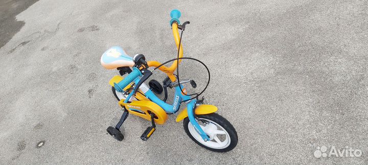 Детский трехколесный и двухколесный велосипед