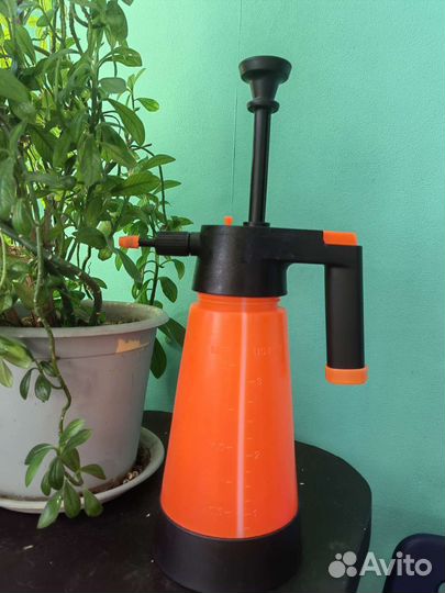 Распылитель помповый