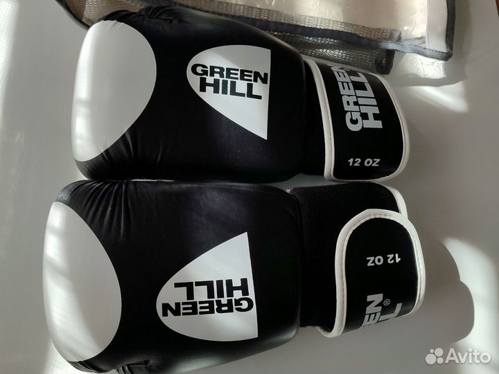 Боксерские перчатки 12 oz