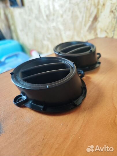 Заглушка бампера в туманки на Toyota Allion