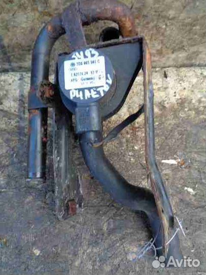 Насос водяной (помпа) Volkswagen Phaeton 2004