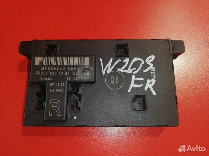 Блок управления дверьми передний правый