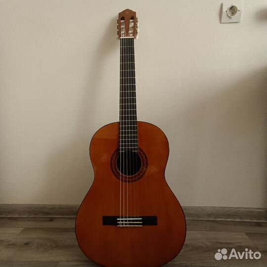 Классическая гитара Yamaha c40