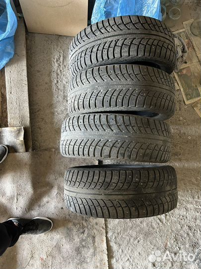 Gislaved Nord Frost 5 205/55 R16