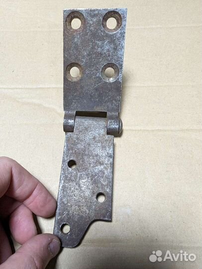 Москвич СССР петля двери новая СССР