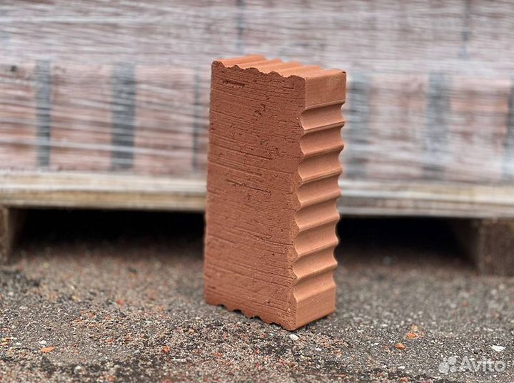 Красный кирпич