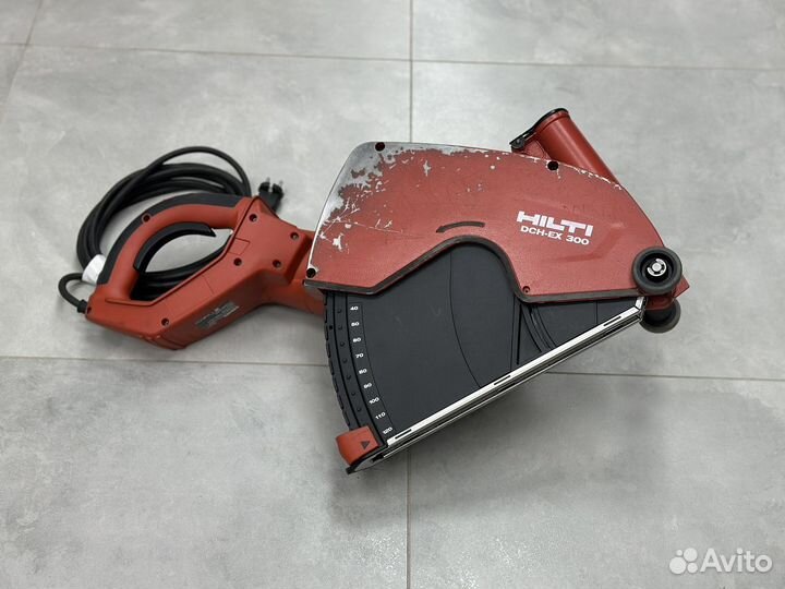 Отрезная машина Hilti DCH 300