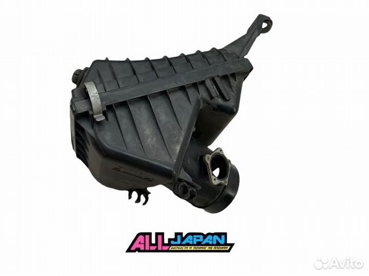 Впуск, корпус воздушного фильтра Subaru Forester