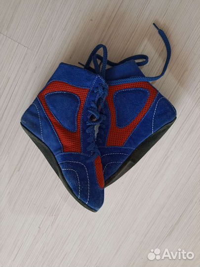 Продам борцовки