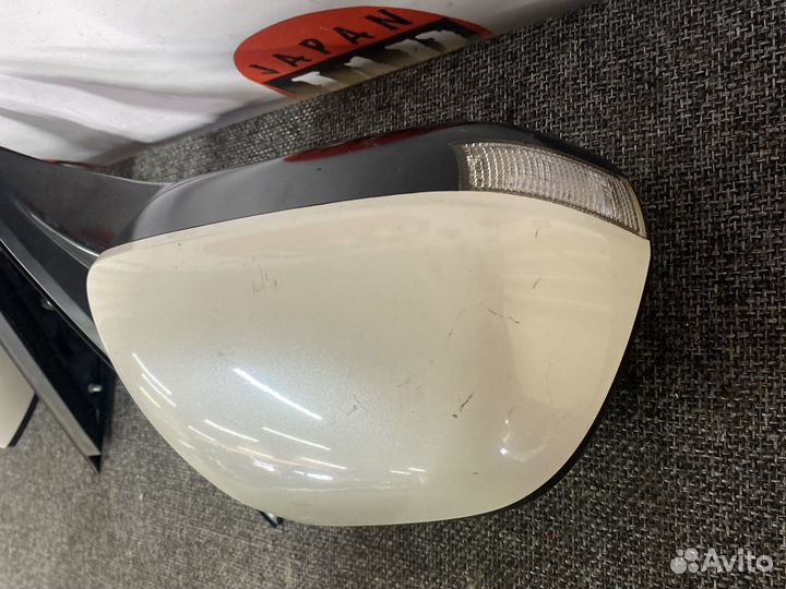 Зеркало правое Honda Accord 8 CU CW