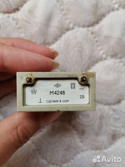 Советские конденсаторы, амперметр, кнопка