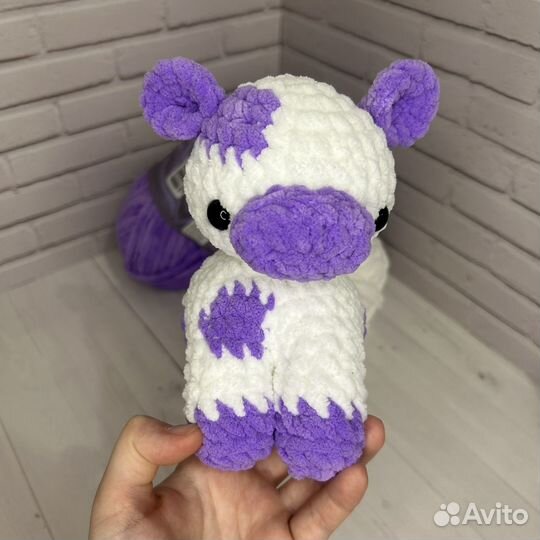 Вязаная игрушка корова милка