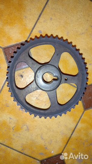 Шестерня распредвала и коленвала Toyota carina