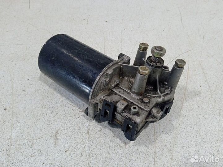 Моторчик стеклоочистителя 4B1955113