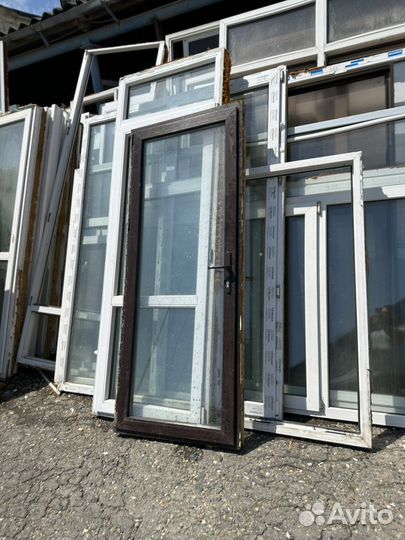 Пластиковые двери бу