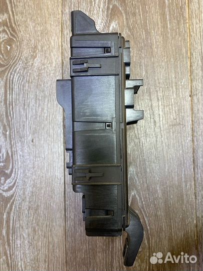 Блок предохранителей Opel Corsa D A12XER 2013