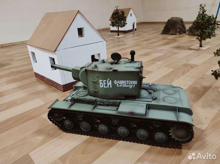 Инфракрасные танковые бои на реалистичном полигоне