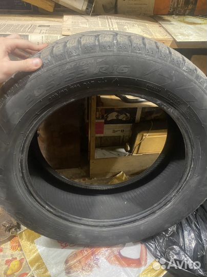Pirelli Ice Zero 205/55 R16