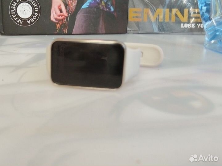 Фитнес браслет xiaomi mi band 7 pro