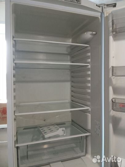 Холодильник hotpoint ariston бу