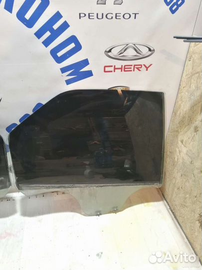 Стекло двери заднее Renault Logan 1 2004-2009