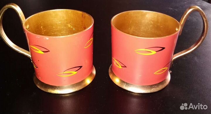 Подстаканники и сахарница