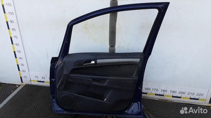 Дверь передняя правая Opel Zafira B
