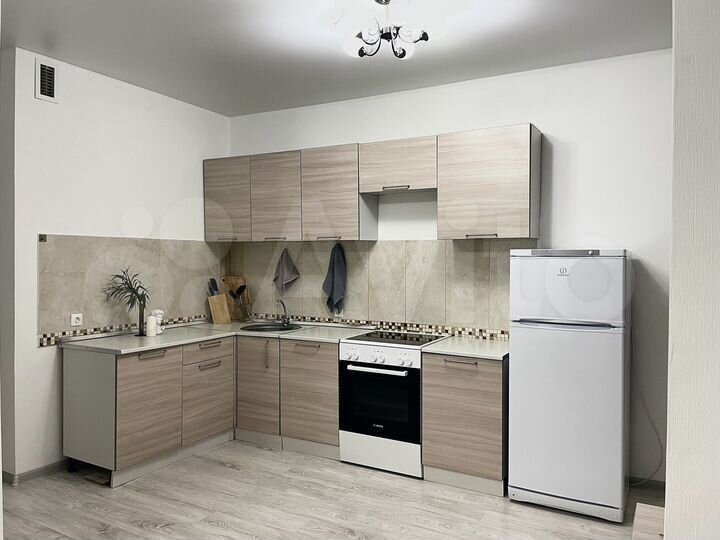 1-к. квартира, 40 м², 4/16 эт.