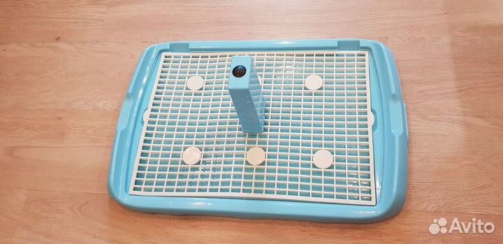 Лоток для собак со столбиком