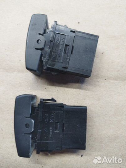 Кнопка обогрева сидений Kia Picanto G4HE 2006