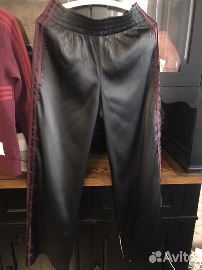 Спортивный костюм женский Adidas