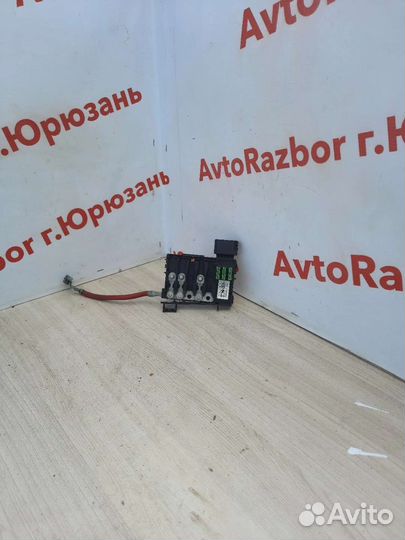 Блок предохранителей Skoda Octavia Tur