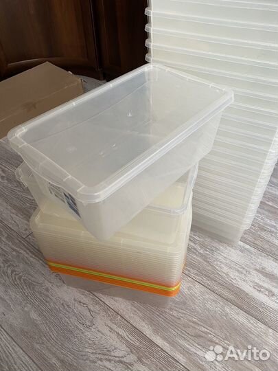 Пластиковый контейнер для хранения с крышкой