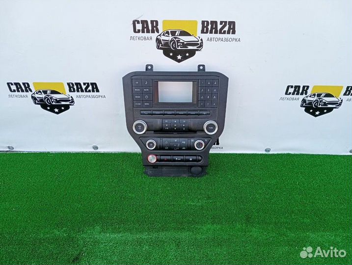 Медиацентр Ford Mustang