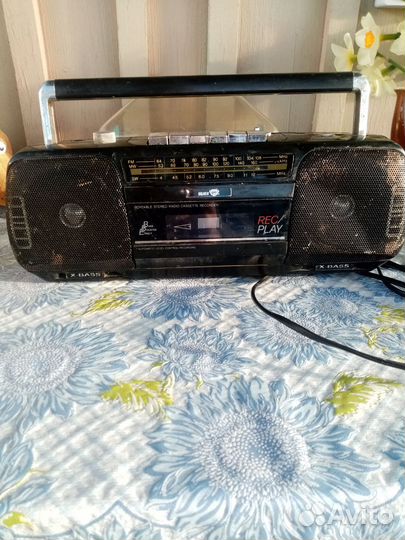 Кассетный магнитофон