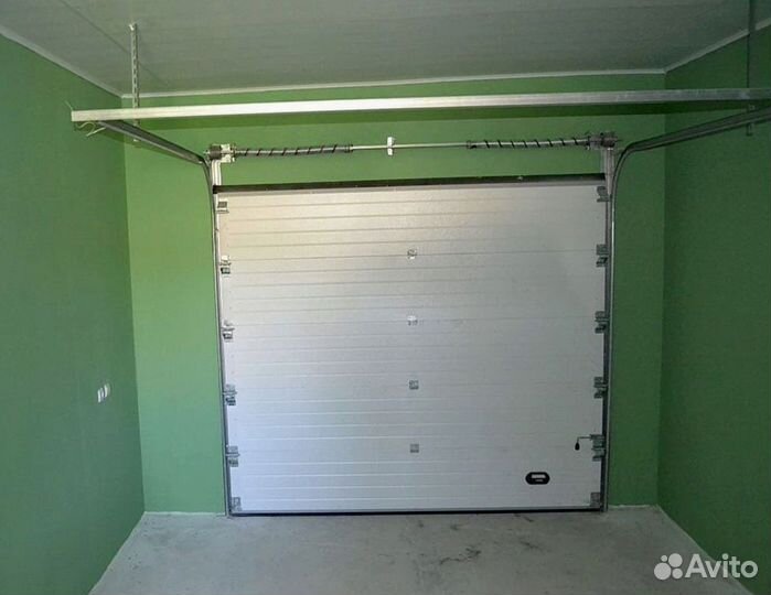 Секционные ворота