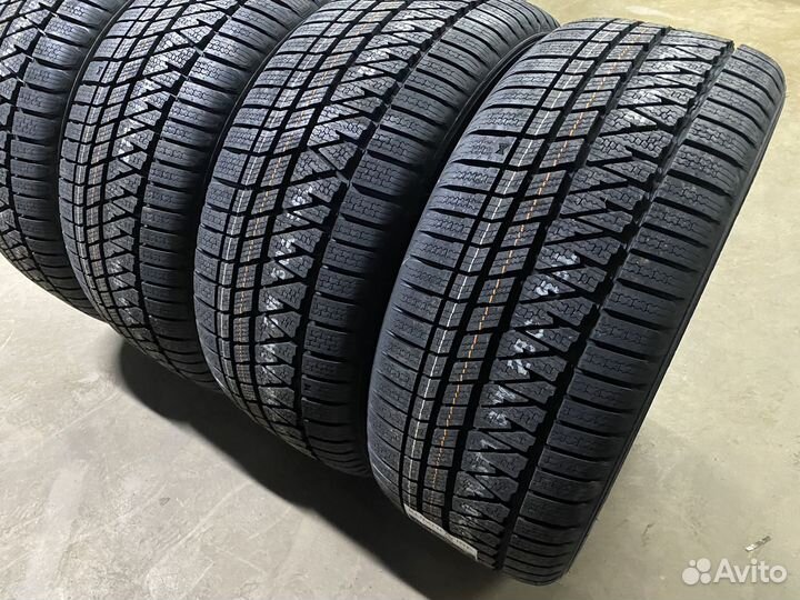 Kumho WinterCraft WS71 255/40 R21 102W