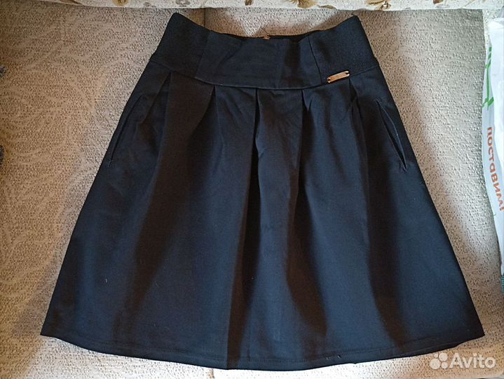 Женские вещи (майка, блузка, юбка, брюки)