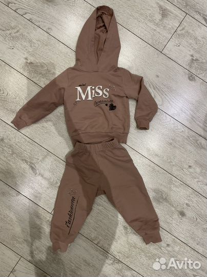 Спортивный костюм для девочки 74 80