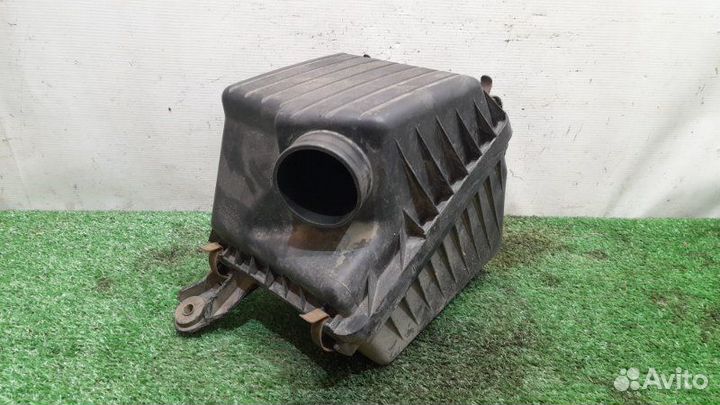 Корпус воздушного фильтра Hyundai Sonata 4 EF 2.0