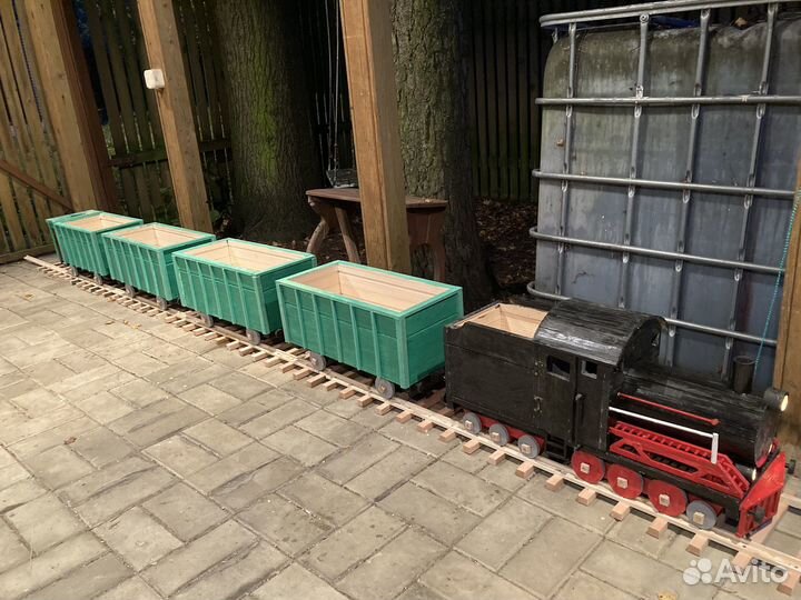 Садовая фигура Поезд