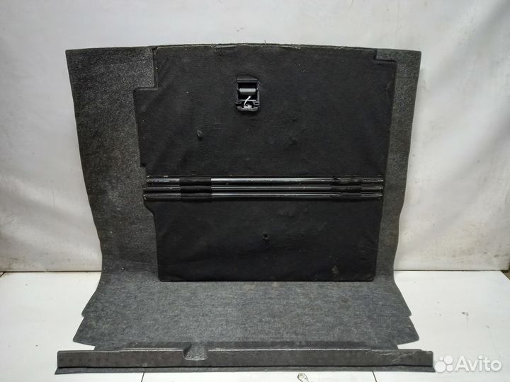 VW Passat (B6) Vl пол багажника