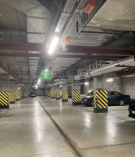 Машиноместо