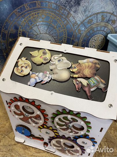 Бизиборд домик