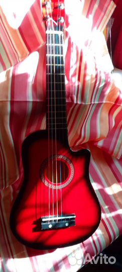 Гитара малая