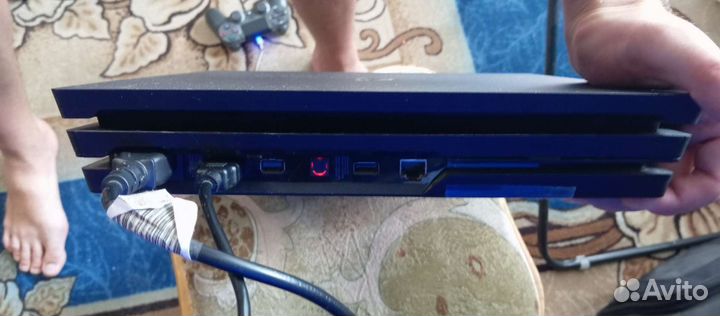 Sony playstation 4 PS4 pro 1tb с играми