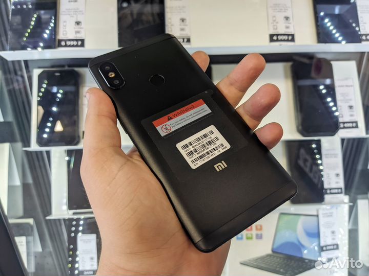 Смартфон Xiaomi Redmi Note 5 64GB