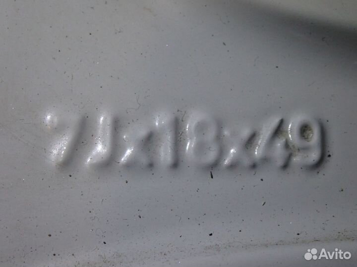 Один оригинальный диск Volvo XC90 R18