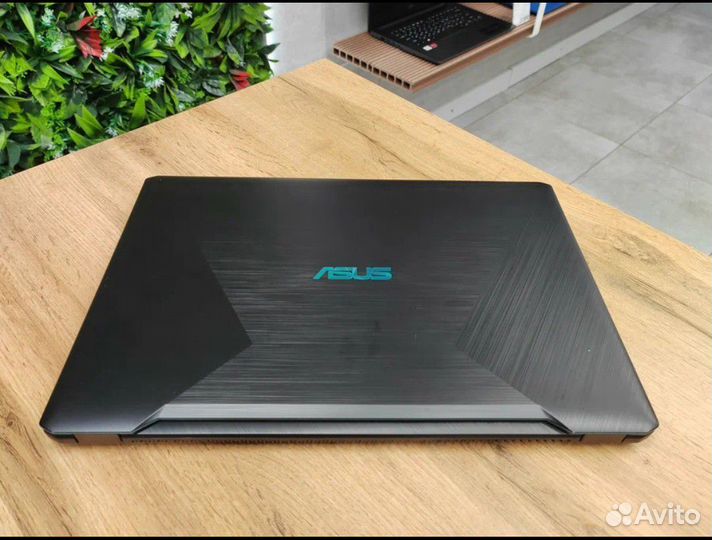 Игровой ноутбук asus