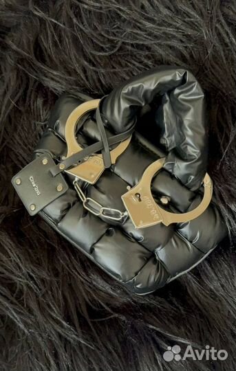 Сумка с наручниками